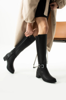 Çift Toka Detaylı Fermuarlı Siyah Renkli Çizme